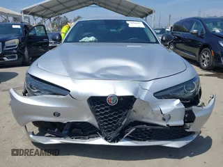 2019 Alfa Romeo Giulia z VIN ZARFAMAN7K7609854, wystawiony jako IAAI lot #42086641 z przebiegiem 45 398 mil mil oraz . Historia ofert i sprzedaży dostępna na DreamBid. Obrazek 12.