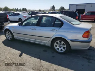 2003 BMW 3 Series 325i with VIN WBAEV33423KL85476, listed as a Copart auction lot 62429495 with 153,960 mi miles and Clean title. Bid and sale history available at DreamBid. Image 2.