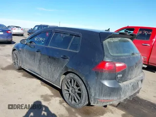 2015 Volkswagen Golf GTI SE with VIN 3VW5T7AU8FM022628, listed as a IAAI auction lot 41657843 with 186,457 mi miles. Bid and sale history available at carsss.com. Image 3.