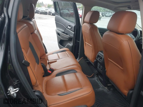 2017 GMC Acadia SLT z VIN 1GKKNVLS8HZ135548, wystawiony jako IAAI lot #42344002 z przebiegiem 98 569 mil mil oraz . Historia ofert i sprzedaży dostępna na DreamBid. Obrazek 8.