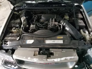 2000 GMC Jimmy SLE Convenience with VIN 1GKDT13W1Y2332452, listed as a Copart auction lot 42083315 with 178,934 mi miles and Salvage Title. Bid and sale history available at carsss.com. Image 14.