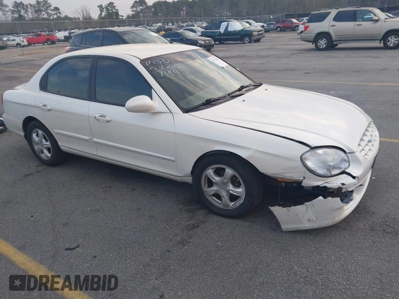 2000 Hyundai Sonata with VIN KMHWF25S3YA327184, listed as a IAAI auction lot 41771540 with 84,783 mi miles. Bid and sale history available at carsss.com. Image 1.