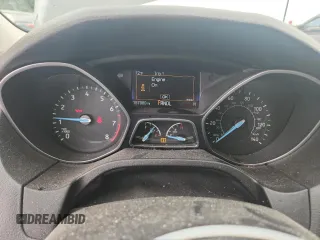 2016 Ford Focus SE z VIN 1FADP3F28GL267618, wystawiony jako Copart lot #58920765 z przebiegiem 157 980 mil mil oraz Szkoda całkowita • Salvage title. Historia ofert i sprzedaży dostępna na DreamBid. Obrazek 9.