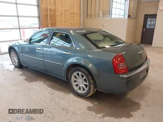 2005 Chrysler 300 with VIN 2C3JA63H95H111269, listed as a IAAI auction lot 41717805 with 102,740 mi miles. Bid and sale history available at carsss.com. Image 3.