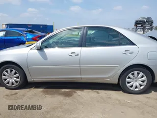 2006 Toyota Camry STD with VIN 4T1BE32K26U164258, listed as a IAAI auction lot 42120723 with 172,018 mi miles. Bid and sale history available at carsss.com. Image 14.