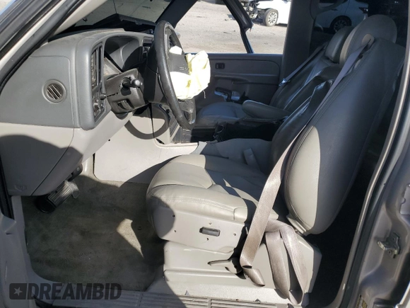 2004 GMC Yukon SLT z VIN 1GKEC13Z84J297911, wystawiony jako Copart lot #48617955 z przebiegiem 173 004 mil mil oraz Szkoda całkowita • Salvage title. Historia ofert i sprzedaży dostępna na DreamBid. Obrazek 7.