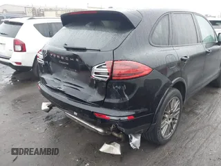 2018 Porsche Cayenne z VIN WP1AA2A26JKA04958, wystawiony jako IAAI lot #41477256 z przebiegiem 82 395 mil mil oraz . Historia ofert i sprzedaży dostępna na DreamBid. Obrazek 4.
