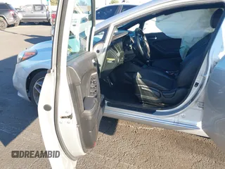 2016 Kia Forte SX с VIN KNAFZ5A35G5635456, выставлен на аукционе IAAI как лот 41656753 с пробегом 130 838 миль миль и . История ставок и продаж доступна на DreamBid. Изображение 5.