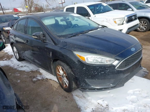 2016 Ford Focus SE with VIN 1FADP3F21GL235559, listed as a IAAI auction lot 41624268 with 136,330 mi miles. Bid and sale history available at carsss.com. Image 1.