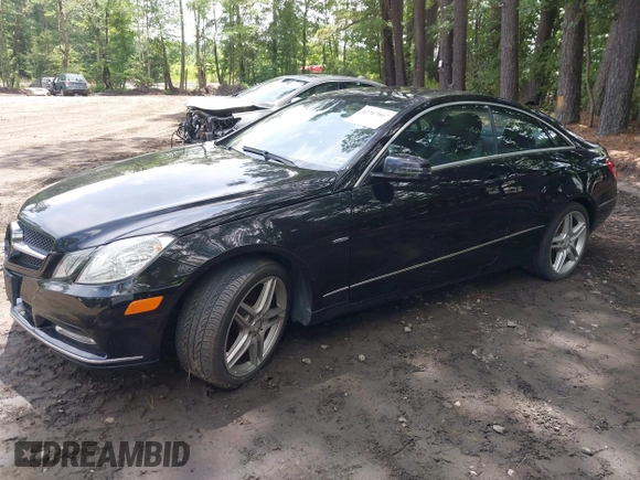 2012 Mercedes-Benz E 350 z VIN WDDKJ5KB2CF138129, wystawiony jako IAAI lot #42767007 z przebiegiem 87 493 mil mil oraz . Historia ofert i sprzedaży dostępna na DreamBid. Obrazek 2.