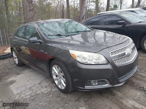 2013 Chevrolet Malibu LTZ with VIN 1G11H5SA6DF329619, listed as a IAAI auction lot 41928268 with 204,760 mi miles. Bid and sale history available at carsss.com. Image 1.