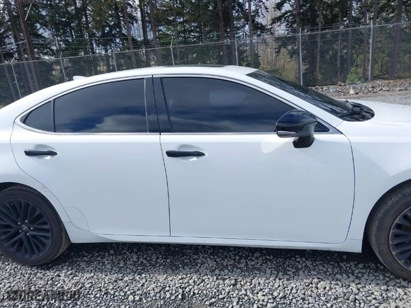 2015 Lexus ES 350 with VIN JTHBK1GG6F2180494, listed as a IAAI auction lot 41787627 with NaN miles. Bid and sale history available at carsss.com. Image 14.
