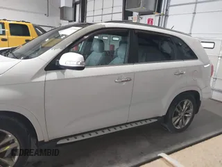 2014 Kia Sorento SX with VIN 5XYKW4A75EG518505, listed as a IAAI auction lot 36939010 with 175,976 mi miles. Bid and sale history available at carsss.com. Image 14.