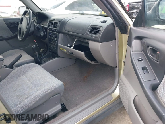 2001 Subaru Forester L with VIN JF1SF63511G703834, listed as a IAAI auction lot 41904604 with 137,225 mi miles. Bid and sale history available at carsss.com. Image 5.