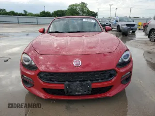 2017 FIAT 124 Spider Lusso z VIN JC1NFAEKXH0102435, wystawiony jako Copart lot #54235675 z przebiegiem 84 343 mil mil oraz Szkoda całkowita • Salvage title. Historia ofert i sprzedaży dostępna na DreamBid. Obrazek 5.