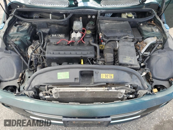 2005 MINI Convertible with VIN WMWRF33475TG10019, listed as a Copart auction lot 53307005 with 124,353 mi miles and Clean title. Bid and sale history available at DreamBid. Image 11.