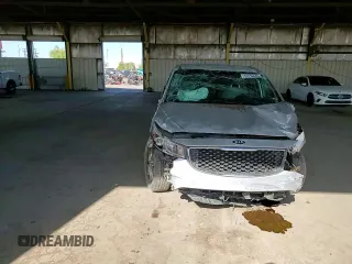 2017 Kia Sedona LX with VIN KNDMB5C17H6226445, listed as a Copart auction lot 52016445 with 173,136 mi miles and Salvage Title. Bid and sale history available at carsss.com. Image 12.