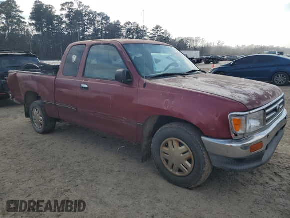 1996 Toyota T100 DX with VIN JT4TN12D0T0021827, listed as a Copart auction lot 44328465 with 253,582 mi miles and Salvage Title. Bid and sale history available at carsss.com. Image 4.