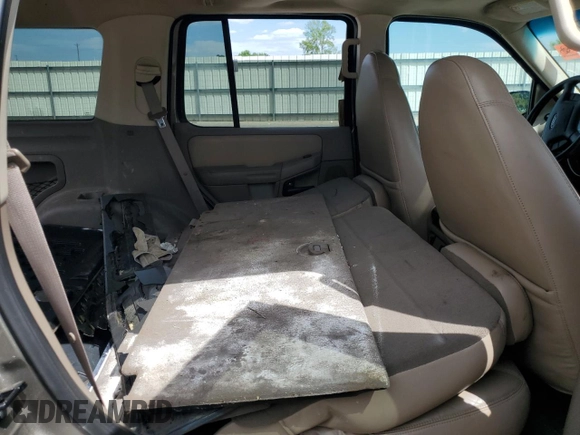 2002 Ford Explorer XLT with VIN 1FMZU63W12UA83492, listed as a Copart auction lot 55821075 with 202,286 mi miles and Salvage title. Bid and sale history available at DreamBid. Image 11.