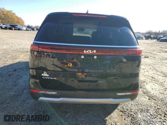 2024 Kia Carnival LX with VIN KNDNB4H32R6384556, listed as a Copart auction lot 84442384 with 22,921 mi miles and Salvage Title. Bid and sale history available at carsss.com. Image 6.