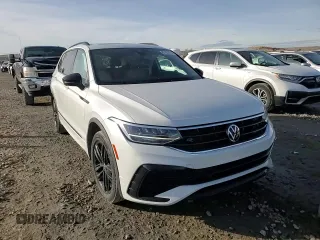 2022 Volkswagen Tiguan SE R-Line Black with VIN 3VV8B7AX8NM071695, listed as a Copart auction lot 87423714 with 27,776 mi miles and Salvage Title. Bid and sale history available at DreamBid. Image 12.
