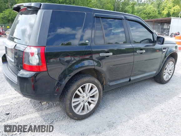 2009 Land Rover LR2 HSE z VIN SALFT24NX9H114856, wystawiony jako IAAI lot #42479735 z przebiegiem 178 587 mil mil oraz . Historia ofert i sprzedaży dostępna na DreamBid. Obrazek 4.