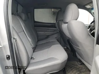 2015 Toyota Tacoma PreRunner with VIN 3TMKU4HN8FM046637, listed as a Copart auction lot 44077295 with 200,737 mi miles and Salvage title. Bid and sale history available at DreamBid. Image 10.