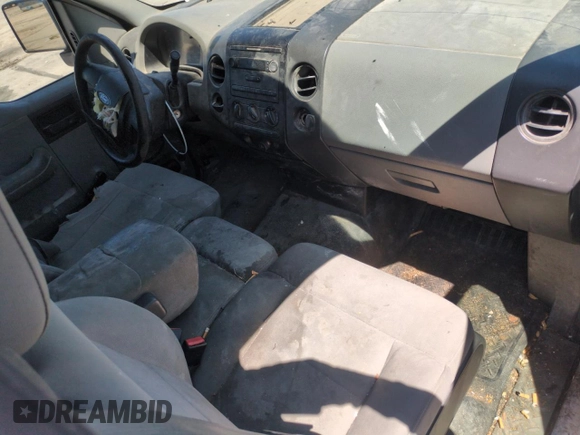 2008 Ford F-150 XL with VIN 1FTRF12208KE16642, listed as a Copart auction lot 55553075 with 283,801 mi miles and Clean title. Bid and sale history available at DreamBid. Image 8.