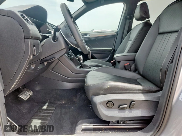 2022 Volkswagen Tiguan SE R-Line Black with VIN 3VVCB7AX5NM016910, listed as a Copart auction lot 57120005 with 54,812 mi miles and Salvage title. Bid and sale history available at DreamBid. Image 7.