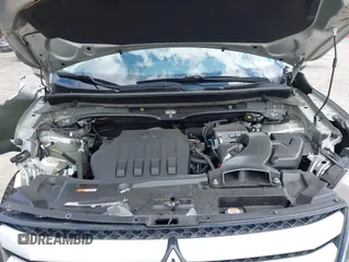 2020 Mitsubishi Eclipse Cross ES z VIN JA4AS3AA4LZ014128, wystawiony jako IAAI lot #42053759 z przebiegiem 72 825 mil mil oraz . Historia ofert i sprzedaży dostępna na DreamBid. Obrazek 10.