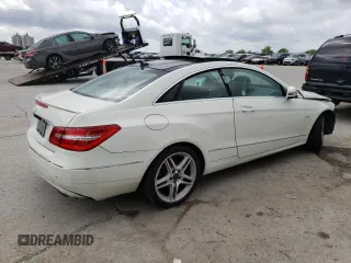 2012 Mercedes-Benz E 350 with VIN WDDKJ5KB8CF174486, listed as a Copart auction lot 72203854 with 167,855 mi miles and Salvage Title. Bid and sale history available at DreamBid. Image 3.
