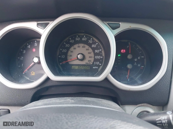 2003 Toyota 4Runner SR5 with VIN JTEZU14R530008993, listed as a IAAI auction lot 41697926 with 302,008 mi miles. Bid and sale history available at carsss.com. Image 7.
