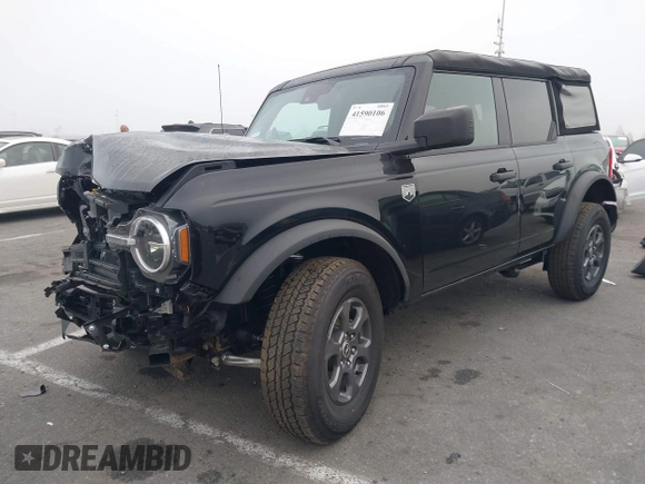 2024 Ford Bronco Big Bend with VIN 1FMDE7BH2RLB44476, listed as a IAAI auction lot 41590106 with 673 mi miles and . Bid and sale history available at carsss.com. Image 2.