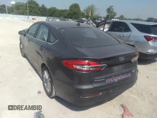 2019 Ford Fusion SE with VIN 3FA6P0HD5KR248153, listed as a IAAI auction lot 36809480 with 125,712 mi miles. Bid and sale history available at carsss.com. Image 3.