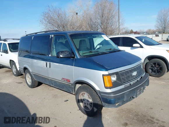 1994 Chevrolet Astro with VIN 1GNEL19W5RB123229, listed as a IAAI auction lot 41675096 with 186,497 mi miles. Bid and sale history available at carsss.com. Image 1.