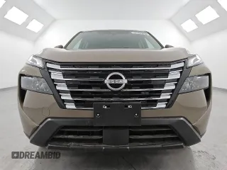 2025 Nissan Rogue SV with VIN 5N1BT3BA6SC775620, listed as a Copart auction lot 53378745 with 4,495 mi miles and Clean Title. Bid and sale history available at DreamBid. Image 5.