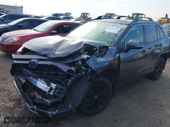2022 Toyota RAV4 Hybrid SE z VIN JTM16RFV5ND053223, wystawiony jako IAAI lot #42217744 z przebiegiem 43 878 mil mil oraz . Historia ofert i sprzedaży dostępna na DreamBid. Obrazek 16.