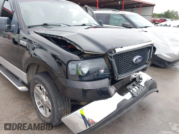 2007 Ford F-150 XLT with VIN 1FTRW12W47KB74018, listed as a IAAI auction lot 42357210 with 242,184 mi miles and . Bid and sale history available at DreamBid. Image 12.