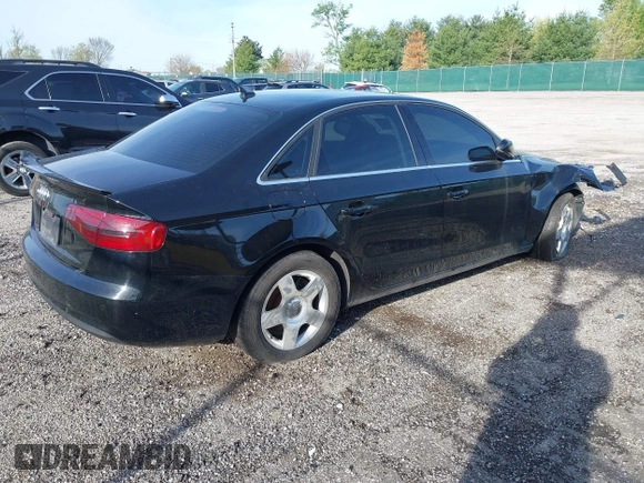 2013 Audi A4 Premium Plus z VIN WAUFFAFL9DN039756, wystawiony jako IAAI lot #42040072 z przebiegiem 68 608 mil mil oraz . Historia ofert i sprzedaży dostępna na DreamBid. Obrazek 4.