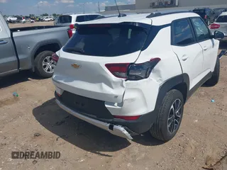 2025 Chevrolet TrailBlazer LT with VIN KL79MPSP8SB086368, listed as a IAAI auction lot 42244297 with 9,313 mi miles and . Bid and sale history available at DreamBid. Image 20.