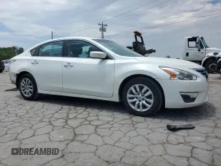 2015 Nissan Altima 2.5 with VIN 1N4AL3AP3FN331231, listed as a Copart auction lot 62698265 with 191,260 mi miles and Clean title. Bid and sale history available at DreamBid. Image 4.