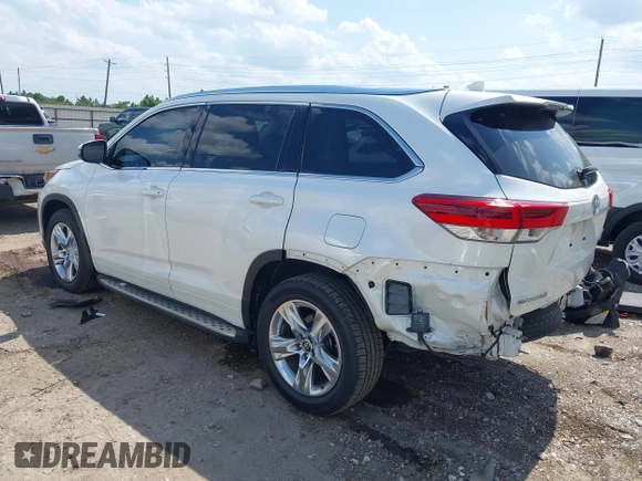 2017 Toyota Highlander Limited with VIN 5TDYZRFH4HS230188, listed as a IAAI auction lot 42382821 with 58,655 mi miles and . Bid and sale history available at DreamBid. Image 3.