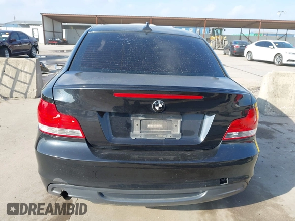 2010 BMW 1 Series 135i with VIN WBAUC7C52AVK81194, listed as a IAAI auction lot 41801510 with 123,925 mi miles and . Bid and sale history available at carsss.com. Image 17.