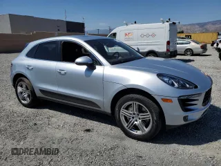 2016 Porsche Macan S with VIN WP1AB2A51GLB42904, listed as a Copart auction lot 52457525 with 67,862 mi miles and Salvage Title. Bid and sale history available at DreamBid. Image 4.