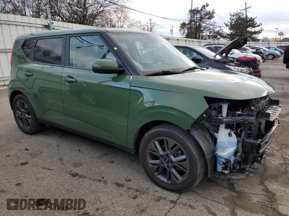 2022 Kia Soul EX with VIN KNDJ33AU0N7155385, listed as a Copart auction lot 86574434 with 43,007 mi miles and Salvage Title. Bid and sale history available at carsss.com. Image 4.