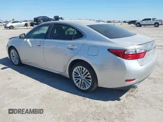 2013 Lexus ES 4dr Sdn with VIN JTHBK1GG2D2045719, listed as a IAAI auction lot 41854022 with 148,856 mi miles. Bid and sale history available at carsss.com. Image 3.