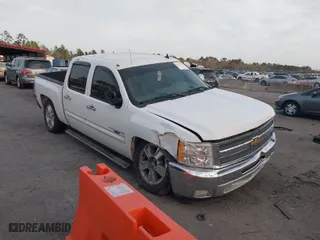 2012 Chevrolet Silverado 1500 LT with VIN 3GCPCSE07CG115883, listed as a IAAI auction lot 41722178 with 217,797 mi miles. Bid and sale history available at carsss.com. Image 1.