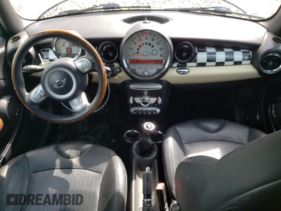 2009 MINI Cooper Hardtop with VIN WMWMF33509TU72832, listed as a Copart auction lot 53357785 with 103,633 mi miles and Salvage Title. Bid and sale history available at carsss.com. Image 8.