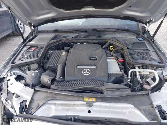 2015 Mercedes-Benz C-Class C 300 Luxury with VIN 55SWF4KB3FU032836, listed as a IAAI auction lot 41771292 with 80,288 mi miles. Bid and sale history available at carsss.com. Image 10.