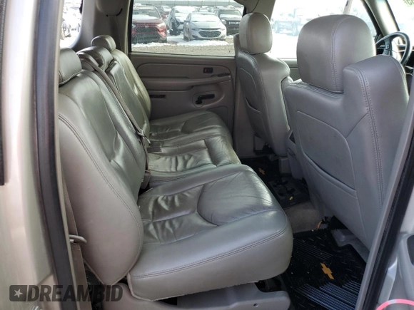 2004 Chevrolet Suburban Z71 with VIN 3GNFK16Z74G314849, listed as a Copart auction lot 46052385 with 200,673 mi miles and Salvage Title. Bid and sale history available at carsss.com. Image 11.